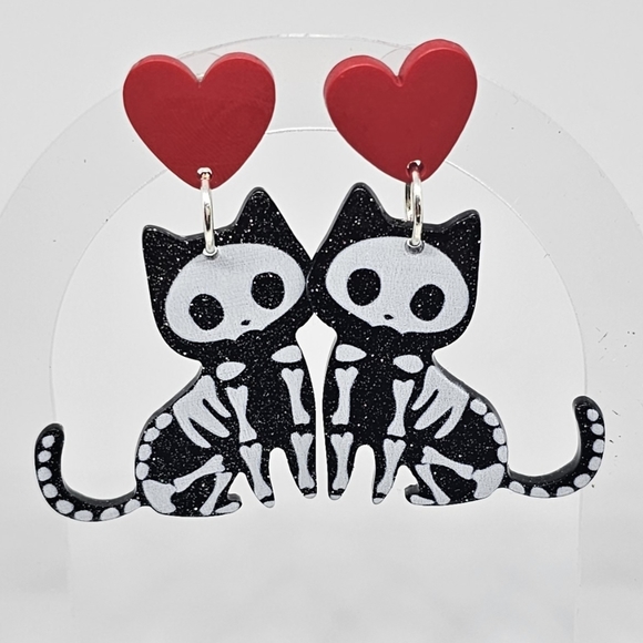 NEW Handmade Black Skeleton Cat Dangle Earrings Halloween Red Heart Spooky Studs - Picture 4 of 4